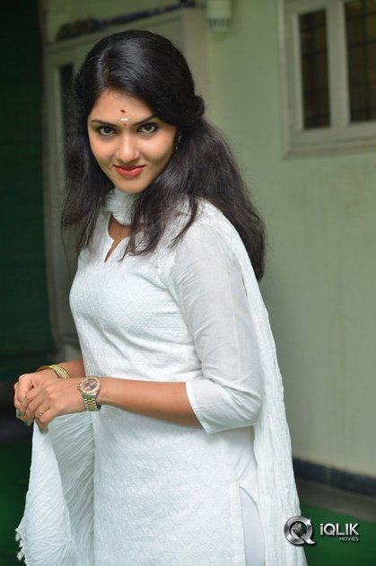 Gayathri-Suresh-At-Lover-Movie-Launch